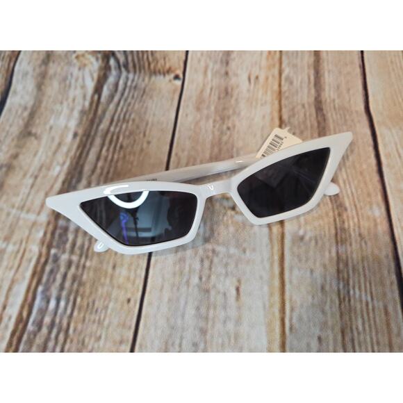 Nordstrom Accessories - New Nordstrom White Extreme Cateye Acetate Sunglasses